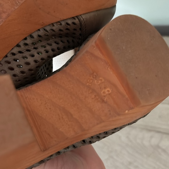 Free People Olive Green Gray Slingback Clogs Size 38 - Picture 5 of 5